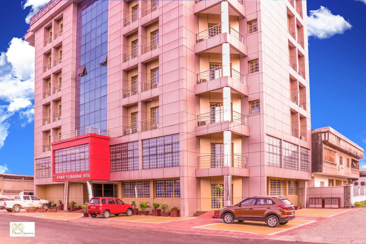 Noubou International Hotel Douala Exterior foto